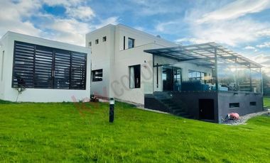 VENDO MAGNIFICA CASA EN LA CALERA