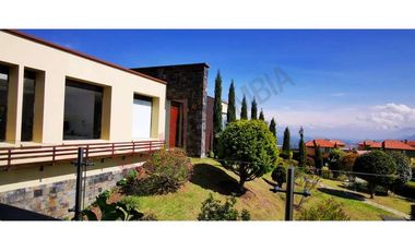 VENDO MAGNIFICA CASA LA CALERA