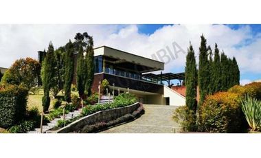 VENDO MAGNIFICA CASA LA CALERA