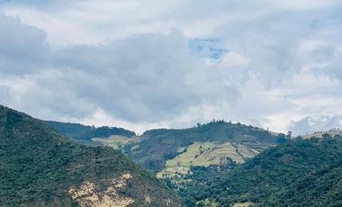 Vendo Lote De  2642m2 En Exclusivo Conjunto Cerrado - La Calera