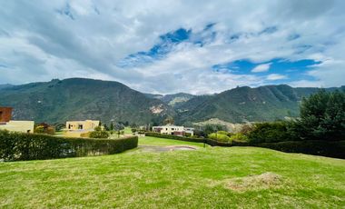 Vendo Lote De  2642m2 En Exclusivo Conjunto Cerrado - La Calera