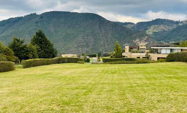 Vendo Lote De 2569.61m2 En Exclusivo Conjunto Cerrado - La Calera