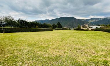 Vendo Lote De 2569.61m2 En Exclusivo Conjunto Cerrado - La Calera