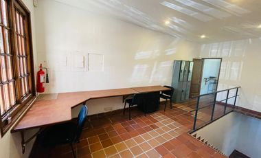 Excepcional Casa Colonial Ubicada En El Prestigioso Barrio De Quinta Camacho