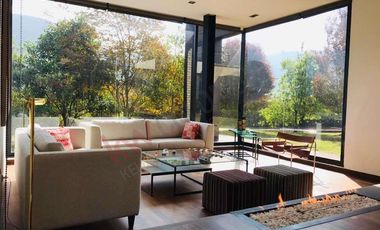 VENDO CASA LA CALERA DISEÑO ÚNICO