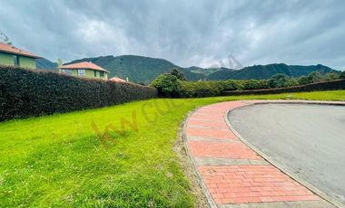 VENDO MAGNIFICO LOTE EN CONJUNTO CERRADO LA CALERA