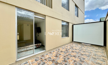 Venta - Apartamento De Dos Habitaciones En Primer Piso Con Terraza