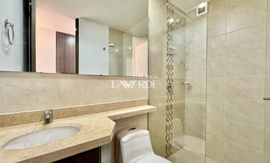 Venta - Apartamento De Dos Habitaciones En Primer Piso Con Terraza