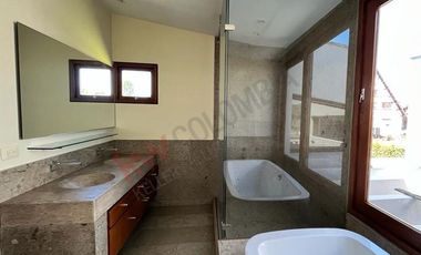 En Arriendo casa campestre en condominio, vereda la Balsa Chía Cundinamarca