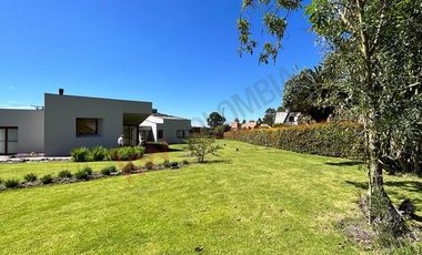 En Arriendo casa campestre en condominio, vereda la Balsa Chía Cundinamarca