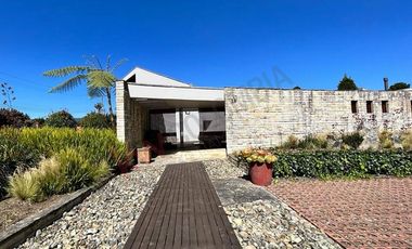 En Arriendo casa campestre en condominio, vereda la Balsa Chía Cundinamarca