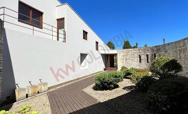 En Arriendo casa campestre en condominio, vereda la Balsa Chía Cundinamarca