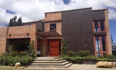 VENTA CASA CAMPESTRE, VEREDA SAN JOSE, LA CALERA.