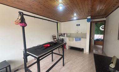 Venta Locales Comerciales Ubicados Cerca Del Parque Principal En La Calera