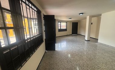 Venta Locales Comerciales Ubicados Cerca Del Parque Principal En La Calera