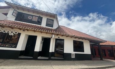 Venta Locales Comerciales Ubicados Cerca Del Parque Principal En La Calera