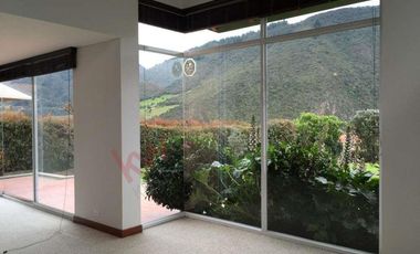 VENTA MACADAMIA EXCLUSIVO CONJUNTO EN LA CALERA