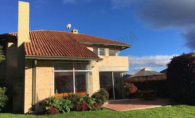 VENTA MACADAMIA EXCLUSIVO CONJUNTO EN LA CALERA