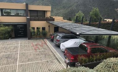 VENDO MAGNIFICA CASA LA CALERA