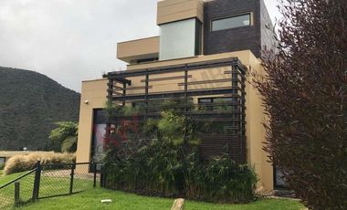VENDO MAGNIFICA CASA LA CALERA