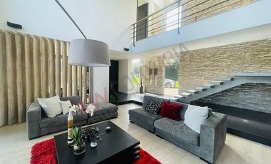 VENDO ESPECTACULAR CASA EN LA CALERA
