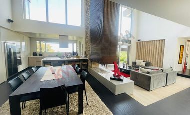 VENDO ESPECTACULAR CASA EN LA CALERA