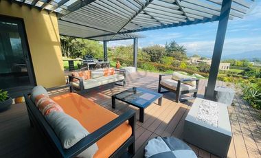 VENDO ESPECTACULAR CASA EN LA CALERA