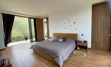 Venta Casa Espectacular - Club House - La Calera