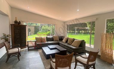 Renta Espectacular Casa Campestre Amoblada 356m2 en un solo nivel más altillo