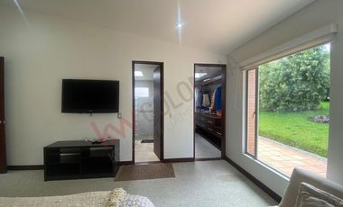 Renta Espectacular Casa Campestre Amoblada 356m2 en un solo nivel más altillo