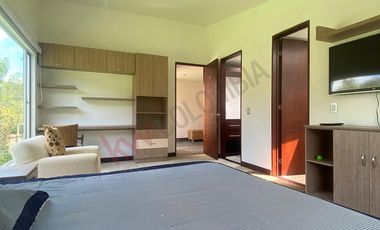 Renta Espectacular Casa Campestre Amoblada 356m2 en un solo nivel más altillo