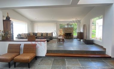 Renta Espectacular Casa Campestre Amoblada 356m2 en un solo nivel más altillo