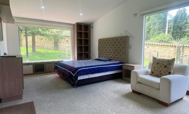 Renta Espectacular Casa Campestre Amoblada 356m2 en un solo nivel más altillo