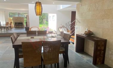 Renta Espectacular Casa Campestre Amoblada 356m2 en un solo nivel más altillo