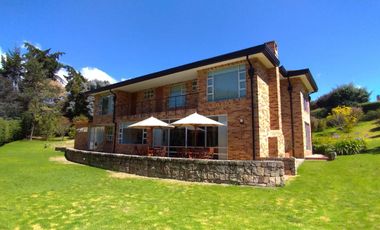 Espectacular Casa Campestre En Parque vivienda Teusaca