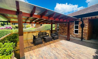 Espectacular Casa Campestre En Parque vivienda Teusaca
