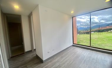 Arriendo - Casa Campestre Para Estrenar En Macadamia, La Calera