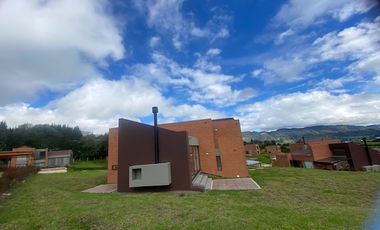 Arriendo - Casa Campestre Para Estrenar En Macadamia, La Calera