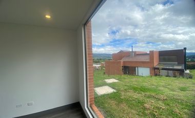 Arriendo - Casa Campestre Para Estrenar En Macadamia, La Calera