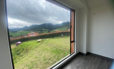 Arriendo - Casa Campestre Para Estrenar En Macadamia, La Calera