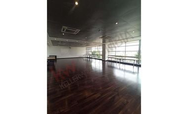 Oficina Equipada en Arriendo Torre 3 Edificio Empresarial North Point-8481