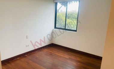 VENDO MARAVILLOSA CASA EN LA CALERA