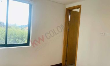 VENDO MARAVILLOSA CASA EN LA CALERA