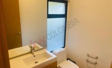 VENDO MARAVILLOSA CASA EN LA CALERA
