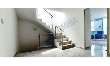 Vendo Casa de tres pisos en Conjunto Campestre Cerrado
