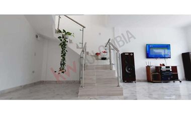 Vendo Casa de tres pisos en Conjunto Campestre Cerrado