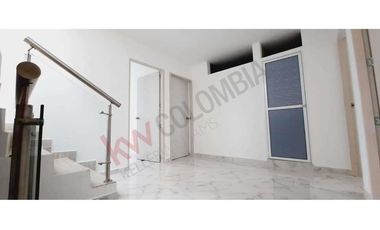 Vendo Casa de tres pisos en Conjunto Campestre Cerrado