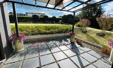 VENDO MAGNIFICA CASA EN LA CALERA CASA DE CAMPO