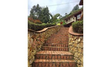 VENDO ESPECTACULAR CASA CAMPESTRE LA CLERA EL HATO.-9297