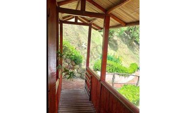 VENDO ESPECTACULAR CASA CAMPESTRE LA CLERA EL HATO.-9297